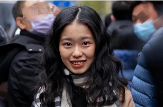 朱軍與弦子事件始末弦子的個人資料插圖3