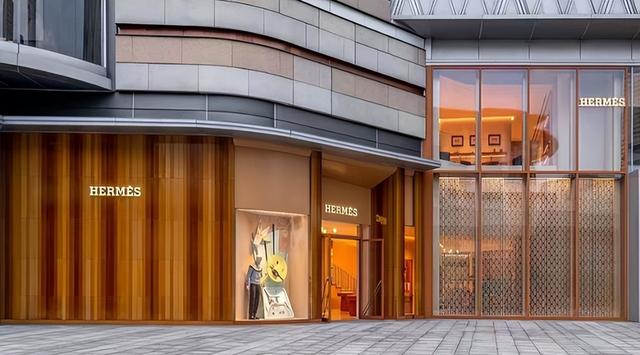 武漢恒隆廣場(chǎng)武漢恒隆廣場(chǎng)停車場(chǎng)收費(fèi)標(biāo)準(zhǔn)插圖